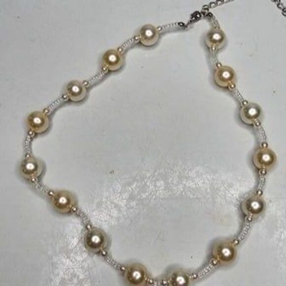 Two-Tone Glass Faux Pearl Beaded Necklace Champagne/Ivory 17.5"L - Picture 3 of 4